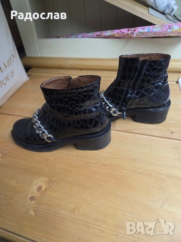 Дамски кожени боти GIVENCHY , снимка 4 - Дамски боти - 53829662