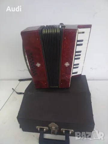 Детски акордеон 16 баса КРЬЗАЧОК със етикет произведен в СССР , снимка 7 - Акордеони - 50389162