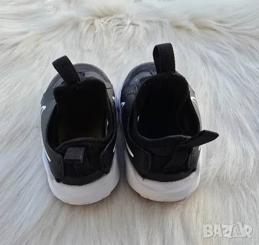 Детски маратонки Nike №21- 22, снимка 9 - Детски маратонки - 56405928