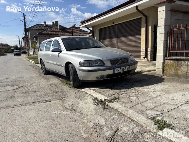 Volvo v70. -2.4 D5, снимка 2 - Автомобили и джипове - 56191503