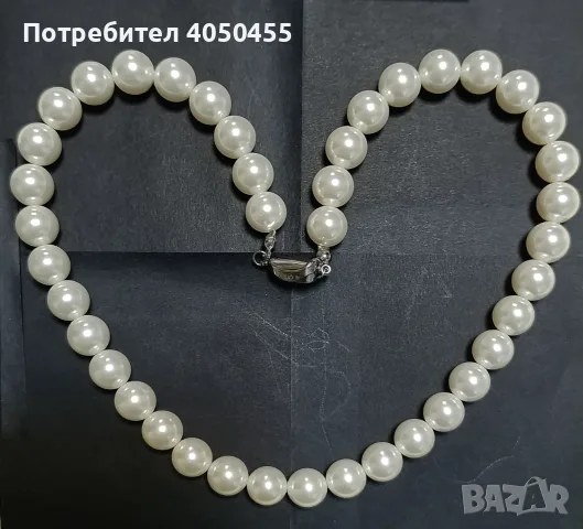 Класическо дамско перлено колие, снимка 2 - Колиета, медальони, синджири - 55802538