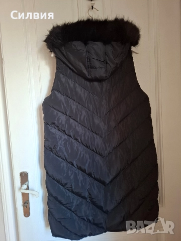 Дамски елек с качулка, снимка 2 - Елеци - 52943176