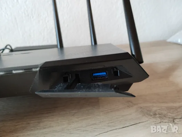 Asus RT-AC3200 Tri-band Gigabit router, снимка 4 - Рутери - 56107777
