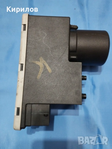 Вакум помпа за централно заключване, комфорт модул Audi A4 B5, Audi A3 8L 8LO862257K, снимка 2 - Части - 53787334