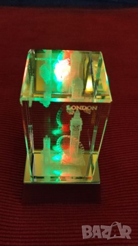 Кристално преспапие Лондон с осветление. , снимка 2 - Колекции - 39139439