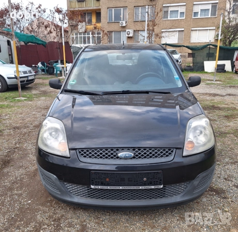 Форд Фиеста 1.3 -75кс.бензин 2006г. Климатик, снимка 6 - Автомобили и джипове - 52219600