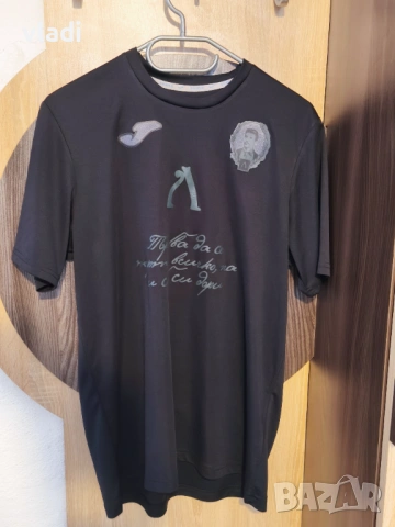 Тениски Левски София , снимка 4 - Фен артикули - 53425264