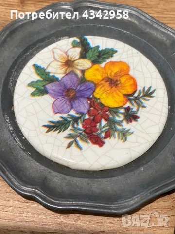 Калаени ретро чинийки за стена.Германия., снимка 3 - Антикварни и старинни предмети - 51548492