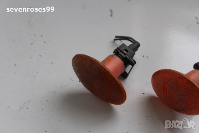 Мигачи калник ляв десен Форд КА 1 Ford KA 1 комплект, снимка 2 - Части - 39724832