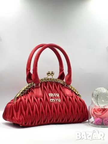 чанти Miu Miu , снимка 2 - Чанти - 49218557