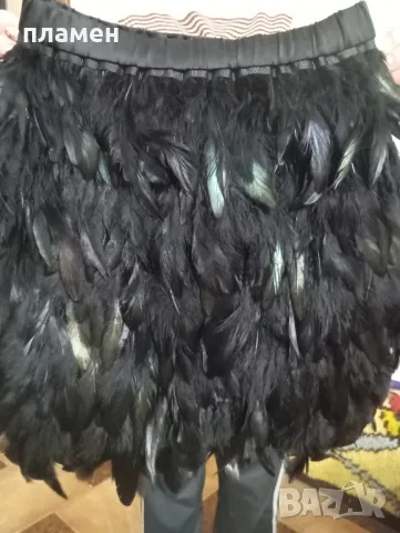 Продавам дамска модерна пола