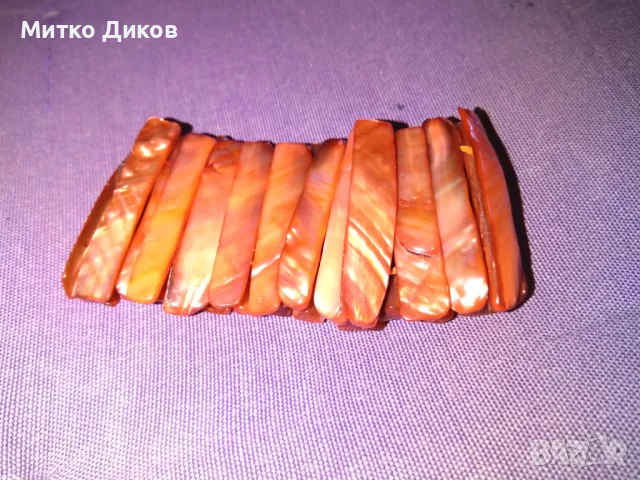 Гривна  от седеф като нова