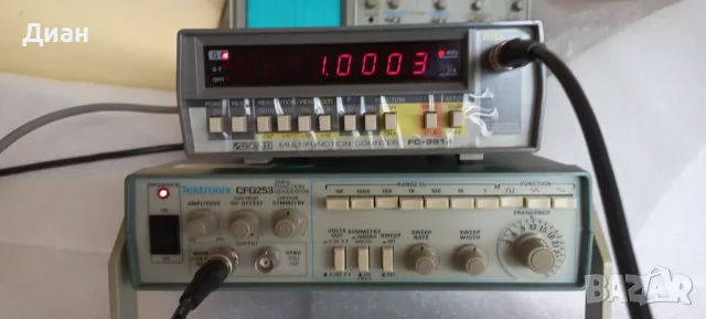 Функционален генератор Tektronix CFG 253, снимка 9 - Индустриална техника - 55992594