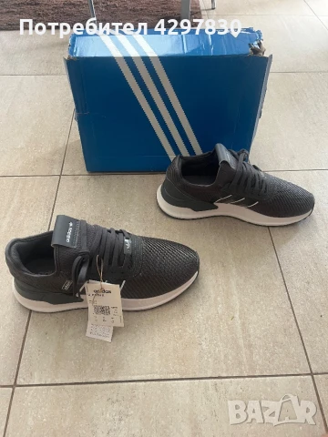 Нови обувки Adidas 44 номер , снимка 2 - Маратонки - 50616519