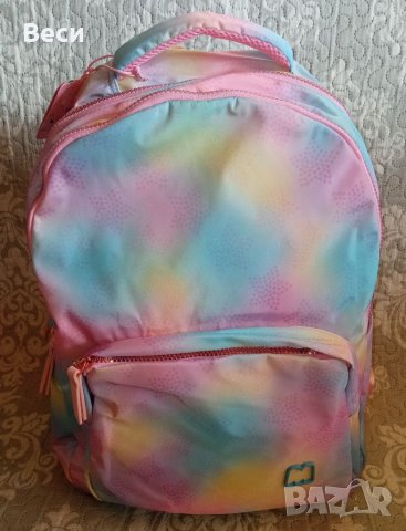 Ученическа раница на Marshmallows  в комплект с аксесоари , снимка 2 - Раници - 41364603
