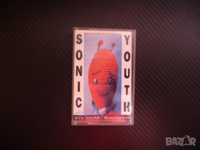Sonic Youth Dirty рок музика пънк ню уейв нойз саунд касета албум касетофон дек слушане Riva Sound
