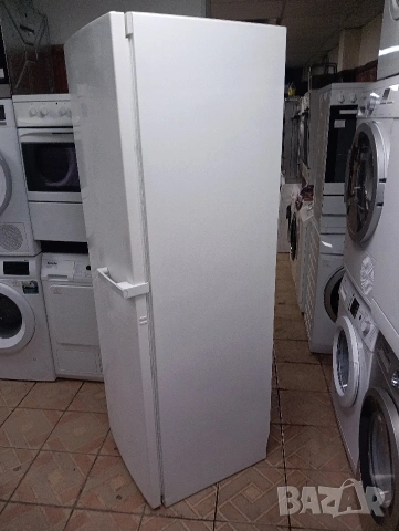 Огромен вертикален фризер Миеле Miele Made in Germany No Frost 2 години гаранция!, снимка 7 - Фризери - 53776141