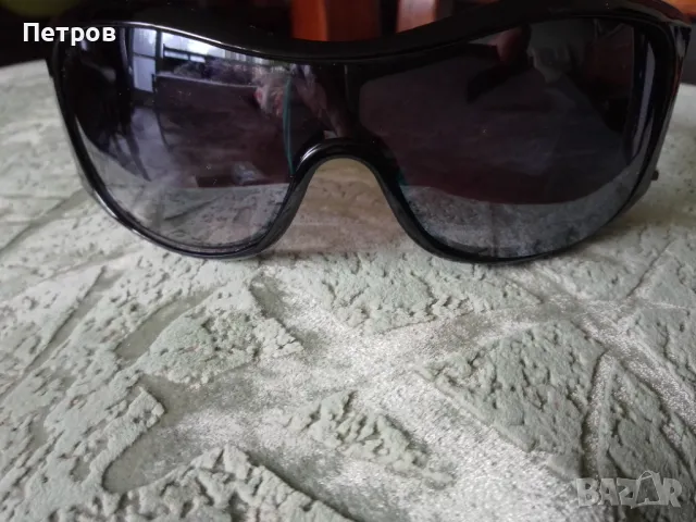 слънчеви очила оригинални, снимка 2 - Слънчеви и диоптрични очила - 48320266