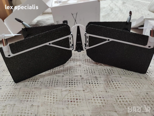 Хибриден дрон Parrot Swing с контролер Flypad като нов, снимка 7 - Дронове и аксесоари - 53221394