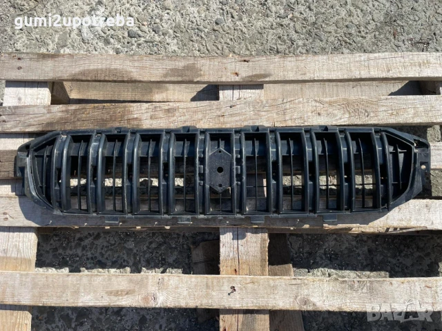 Декоративна Решетка 71741-64R0 SUZUKI SX4 S-Cross JY 2018 998ccm