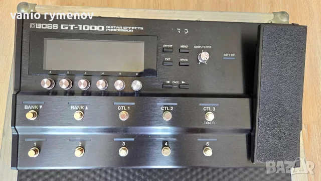 Продават се Boss gt 1000 и кейс 