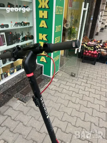 Електрическа тротинетка Segwey Ninebot E3 Pro, снимка 7 - Велосипеди - 56295397