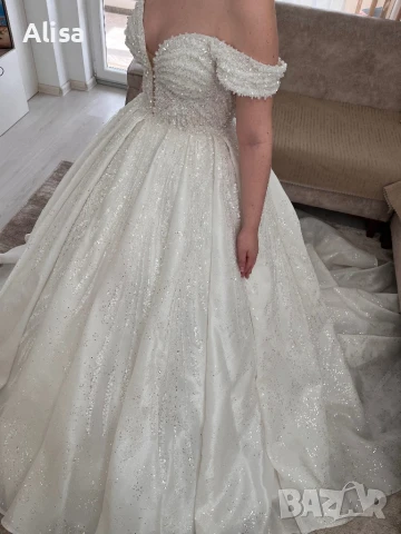 Булчинска рокля тип роял с камъни и мъниста, снимка 5 - Сватбени рокли - 50493467