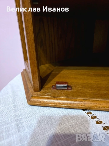 Винтидж дъбова витрина за стена (ъглова) от масивно дърво. Перфектно състояние., снимка 9 - Антикварни и старинни предмети - 53757911