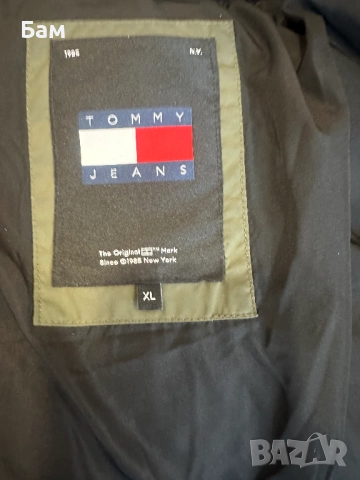 Оригинално мъжко пухено яке  Tommy Hilfiger размер ХЛ, снимка 6 - Якета - 52838709