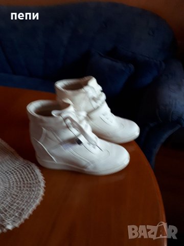 Уникални дамски боти със скрита платформа, снимка 4 - Дамски боти - 34339860