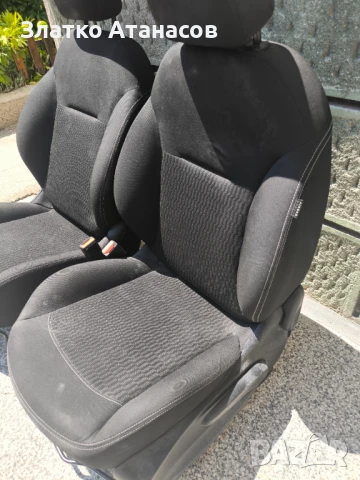 Предни седалки Пежо 208, снимка 3 - Части - 50970400