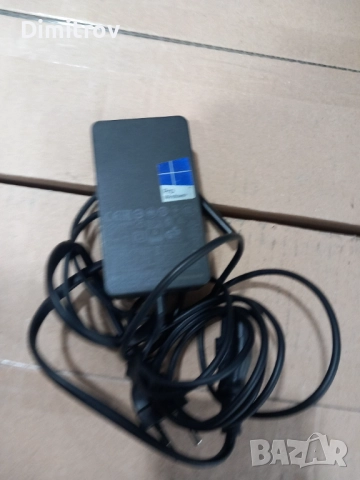 Захранващ адаптер Microsoft за Microsoft Surface Pro 3 и Microsoft Surface Pro 4, снимка 2 - Захранвания и кутии - 52921971