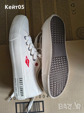 Дамски бели кецове -Lee Cooper 38 