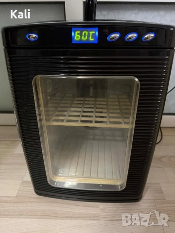 Инкубатор за яйца