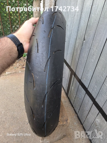 нова гума за мотор Michelin, снимка 2 - Гуми и джанти - 51910786