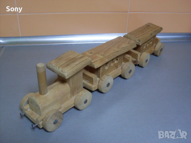 Стара ръчно изработена дървена играчка., снимка 2 - Антикварни и старинни предмети - 53063899