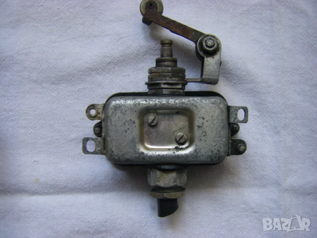 Различни видове крайни изключватели и прецизни бутони, снимка 6 - Други машини и части - 47114287