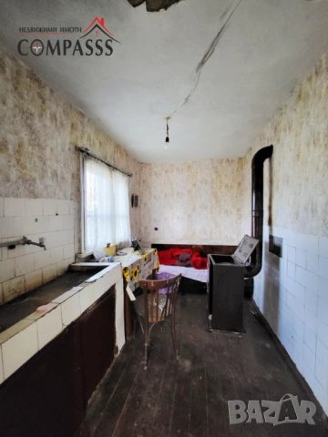 Къща с двор, с. Преселенци, Общ. Ген. Тошево - 40000евро!, снимка 6 - Къщи - 53115352