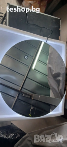 Огледало за баня кръгло 70 см антимъгла ПРЕОЦЕНЕН ПРОДУКТ, снимка 4 - Огледала - 53600714