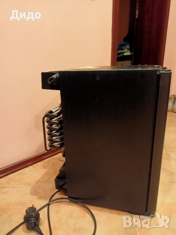 хладилник мини бар , снимка 4 - Хладилници - 53302276