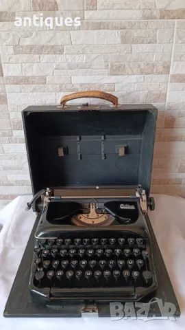 Стара пишеща машина Erika 11 - Made in Germany - 1955 годинаСтара пишеща машина Erika 11 - Made in G, снимка 2 - Антикварни и старинни предмети - 49114197