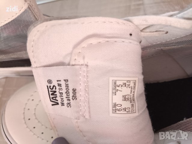 vans оригинални , снимка 2 - Кецове - 44214256