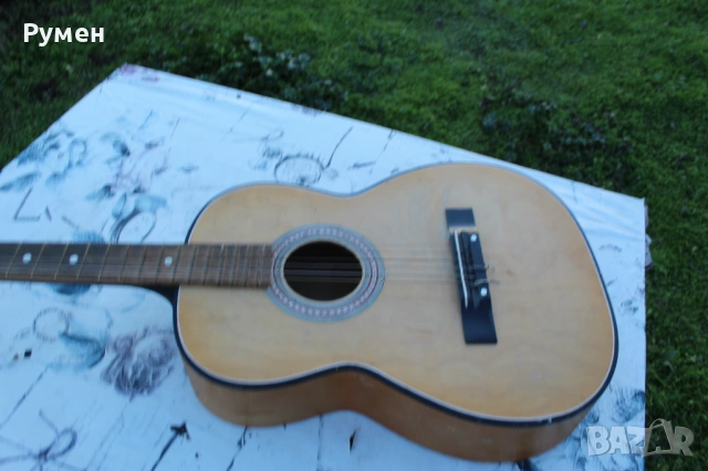 Винтидж акустична китара , снимка 3 - Китари - 52634178