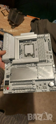 Висок клас дънна платка за компютър GIGABYTE Z890 AORUS ELITE WIFI 7 ICE, LGA 1851, снимка 3 - Дънни платки - 53276589