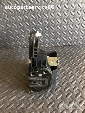 Механизъм на бравата на предната лява врата за KIA Opirus 3.5 (2006)