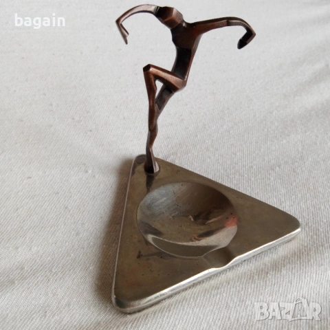 Бронзова пластика. Жозефина Бекер., снимка 2 - Антикварни и старинни предмети - 53185428