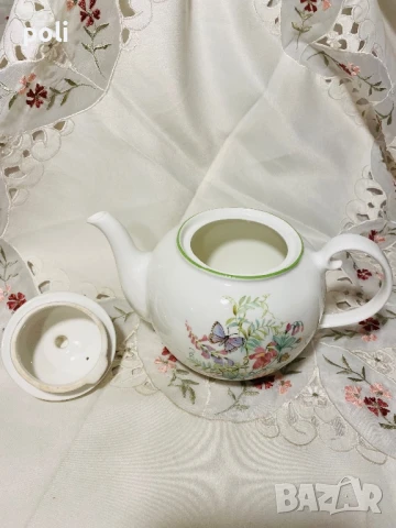 порцеланов чайник , снимка 4 - Аксесоари за кухня - 50690943