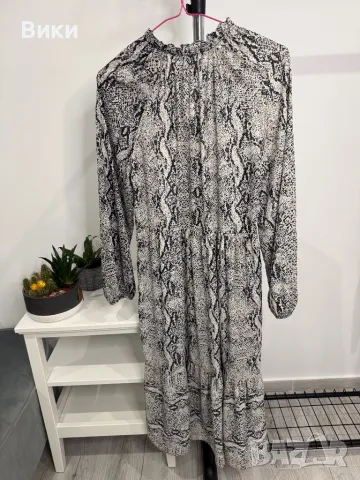 Красива рокля в размер М, снимка 18 - Рокли - 48152533