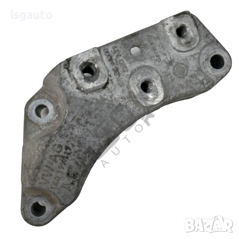 Конзола двигател Volkswagen Passat (B7) 2010-2014 ID: 157005