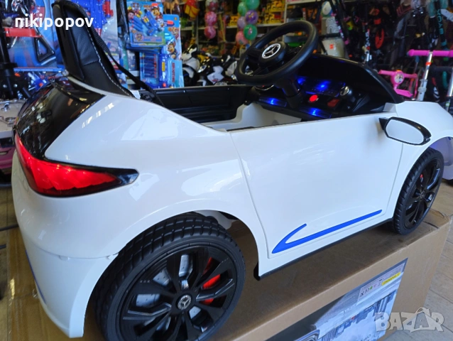 MERCEDES Акумулаторна кола Mercedes-Benz EQA бял, снимка 4 - Други - 53849566